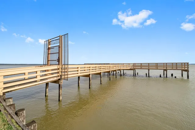 $499,900 | 330 Crestmont, Point Blank, TX 77364