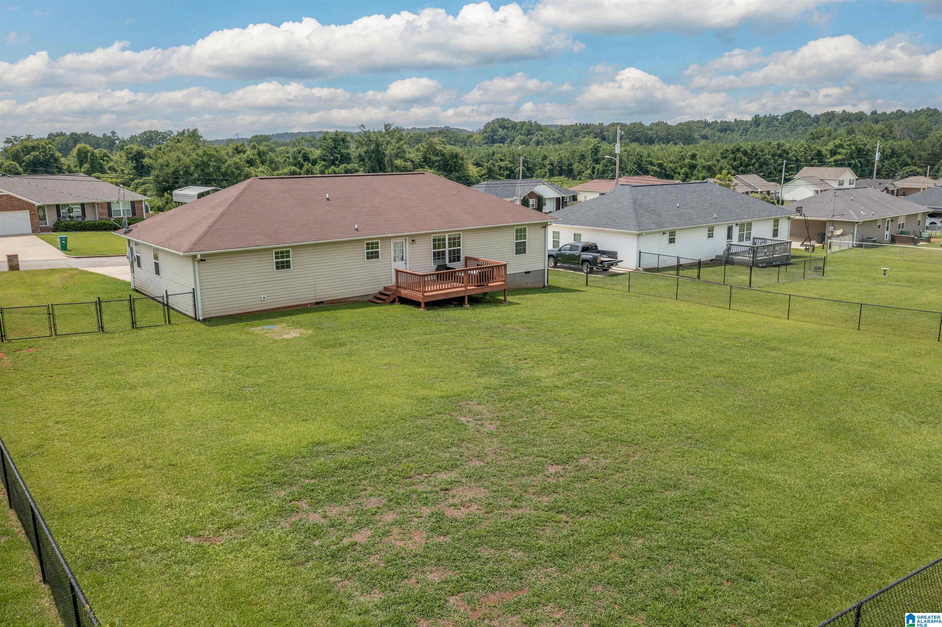390 Bailey Road Weaver, AL 36277 - Photo 8 of 33