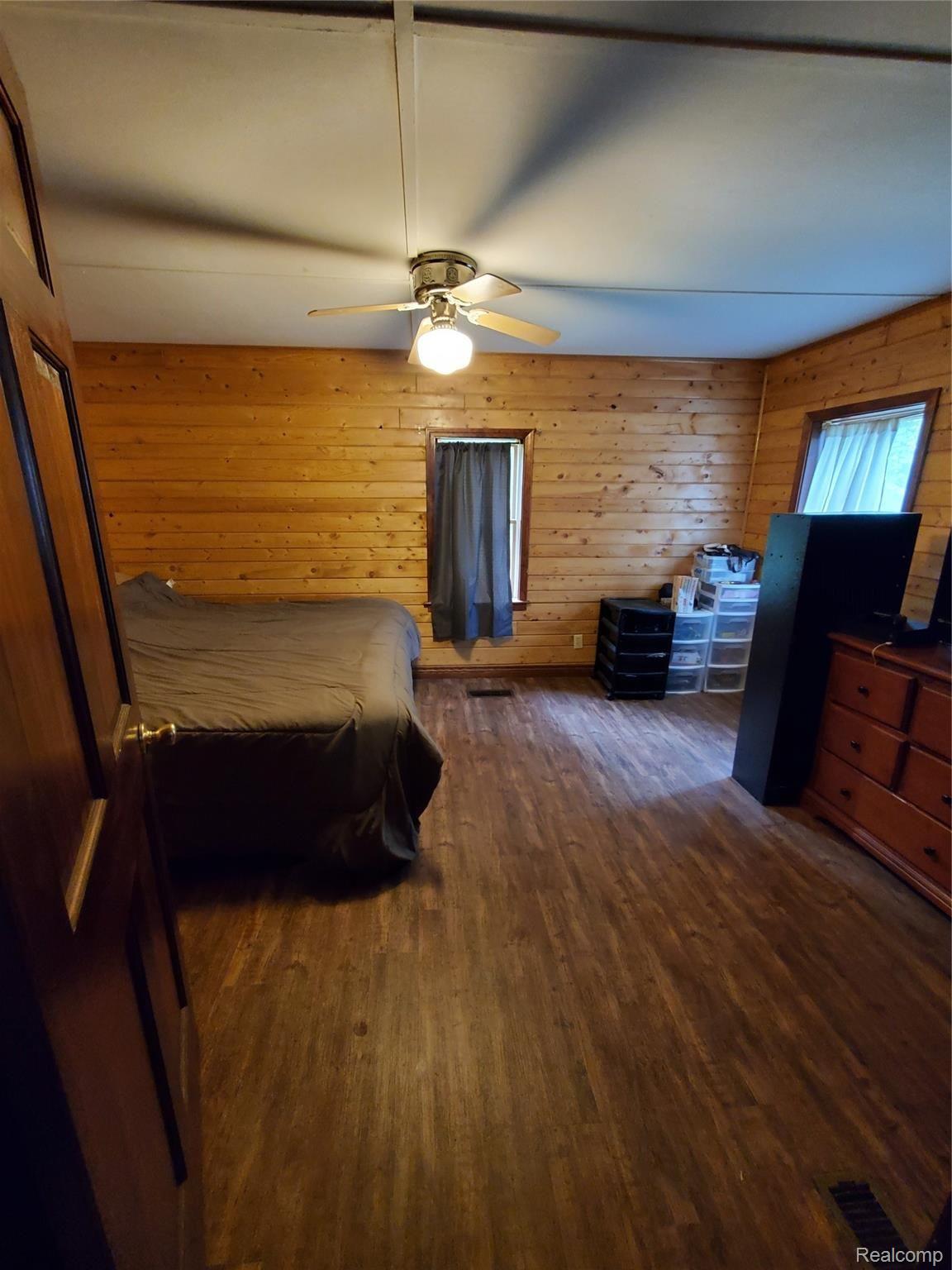 5570 Caine Road Vassar, MI 48768 - Photo 16 of 29 Bed room 3 - 5570 Caine Rd, Vassar, MI (1).jpg