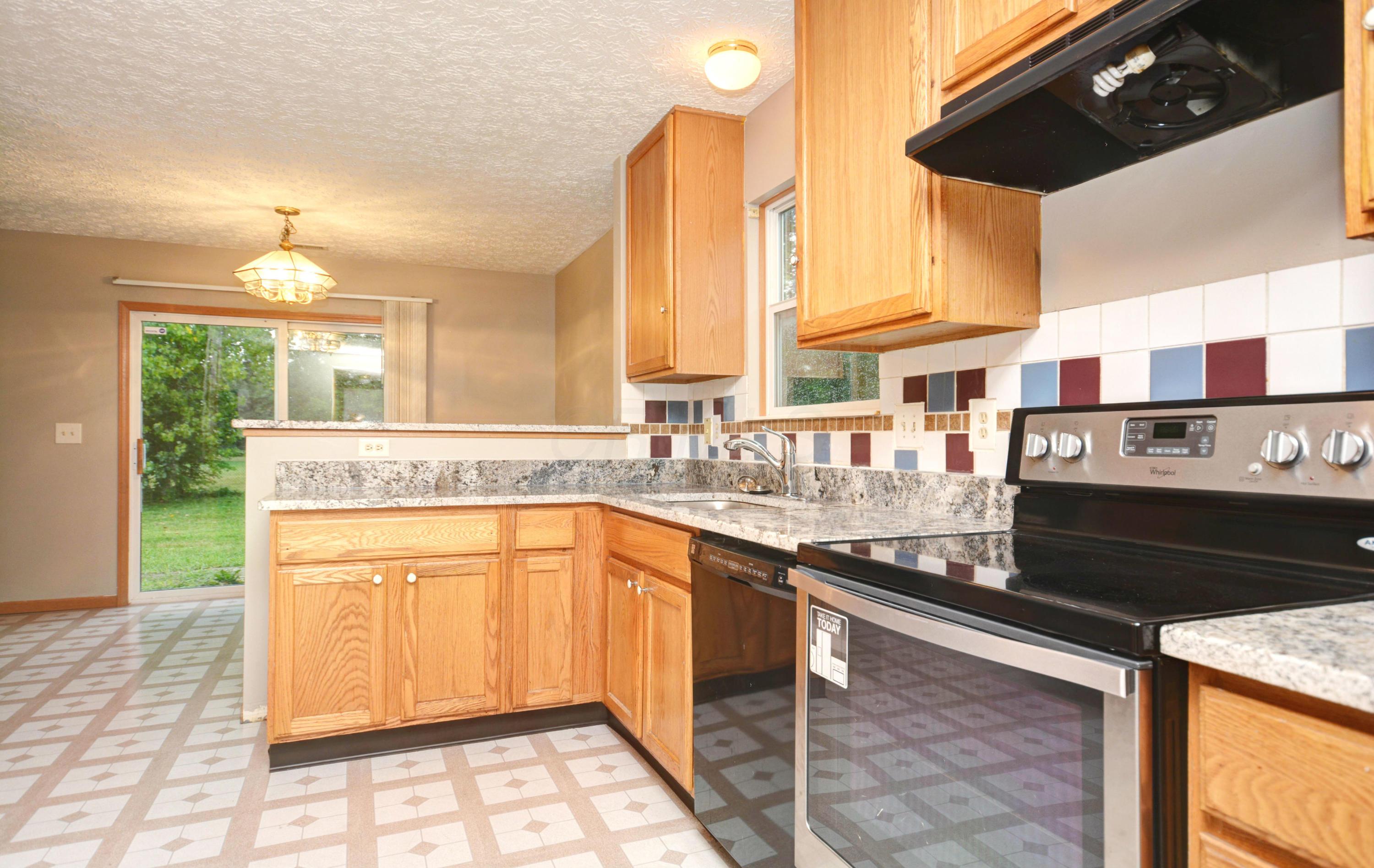 2165 Margo Road Columbus, OH 43229 - Photo 11 of 20 Gallery Image 11