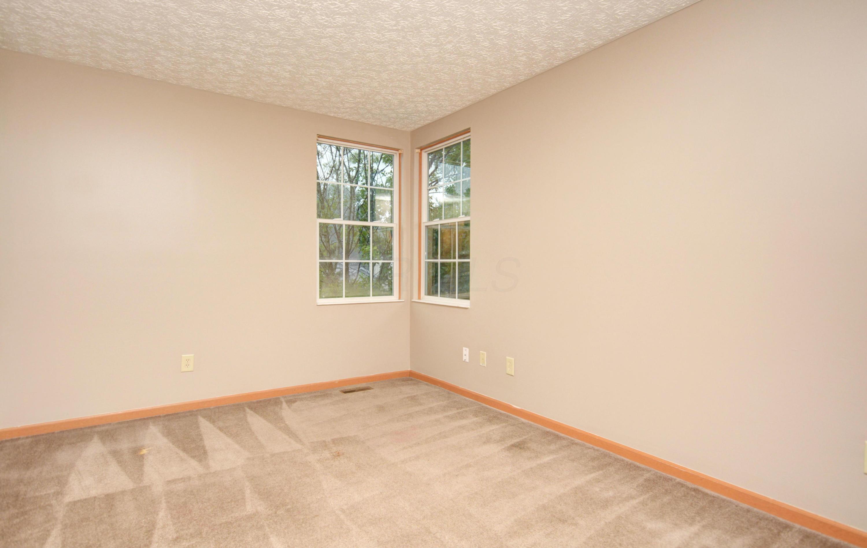 2165 Margo Road Columbus, OH 43229 - Photo 16 of 20 Gallery Image 16