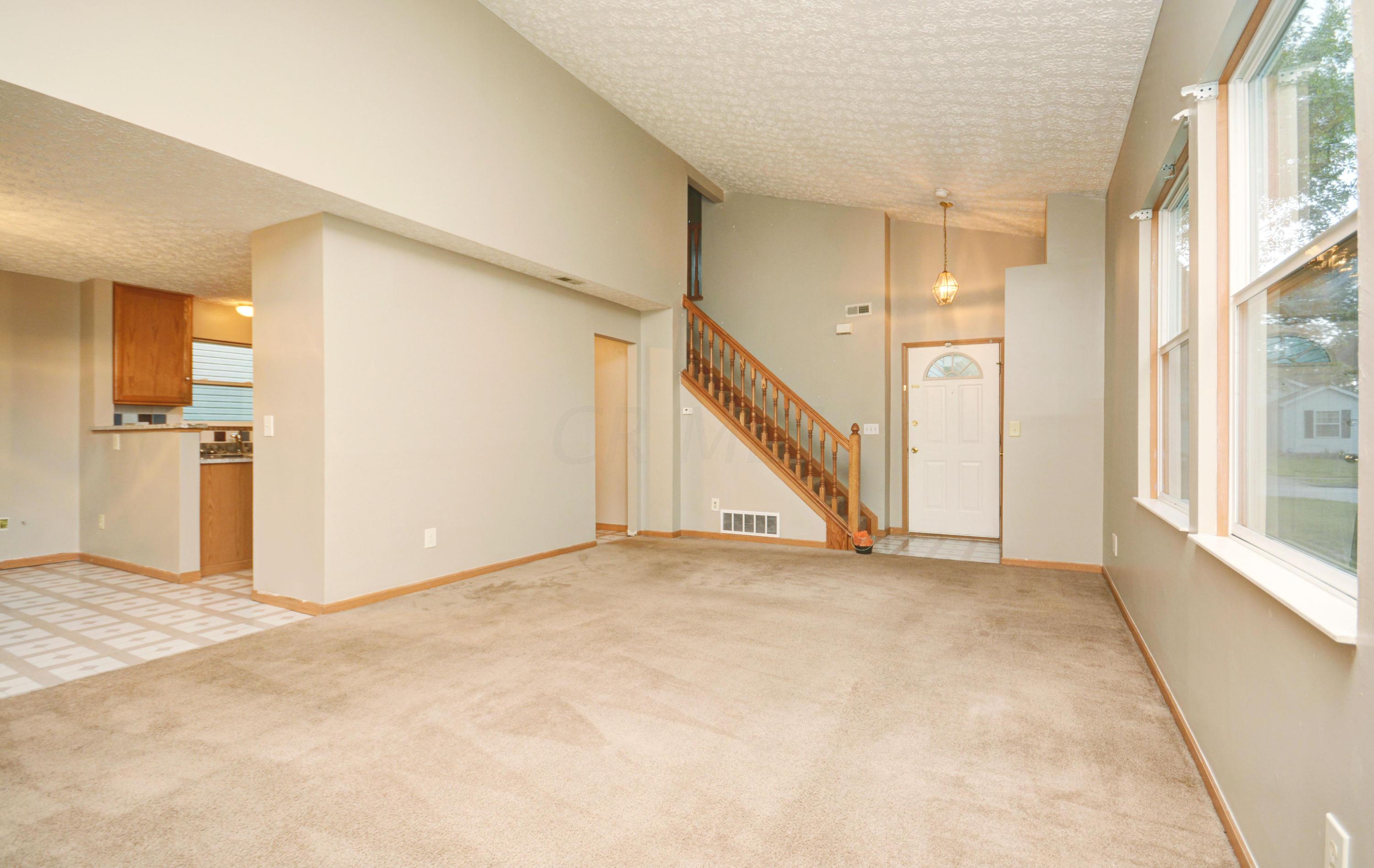 2165 Margo Road Columbus, OH 43229 - Photo 3 of 20 Gallery Image 3