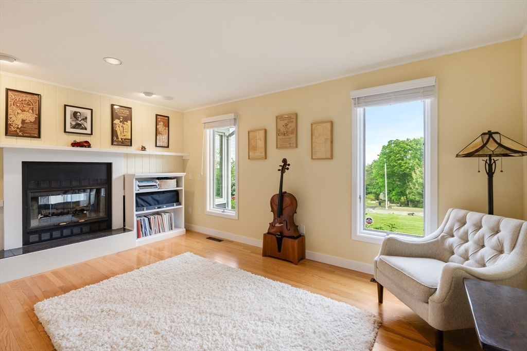 8 Schooner Ridge Gloucester, MA 01930 - Photo 15 of 40