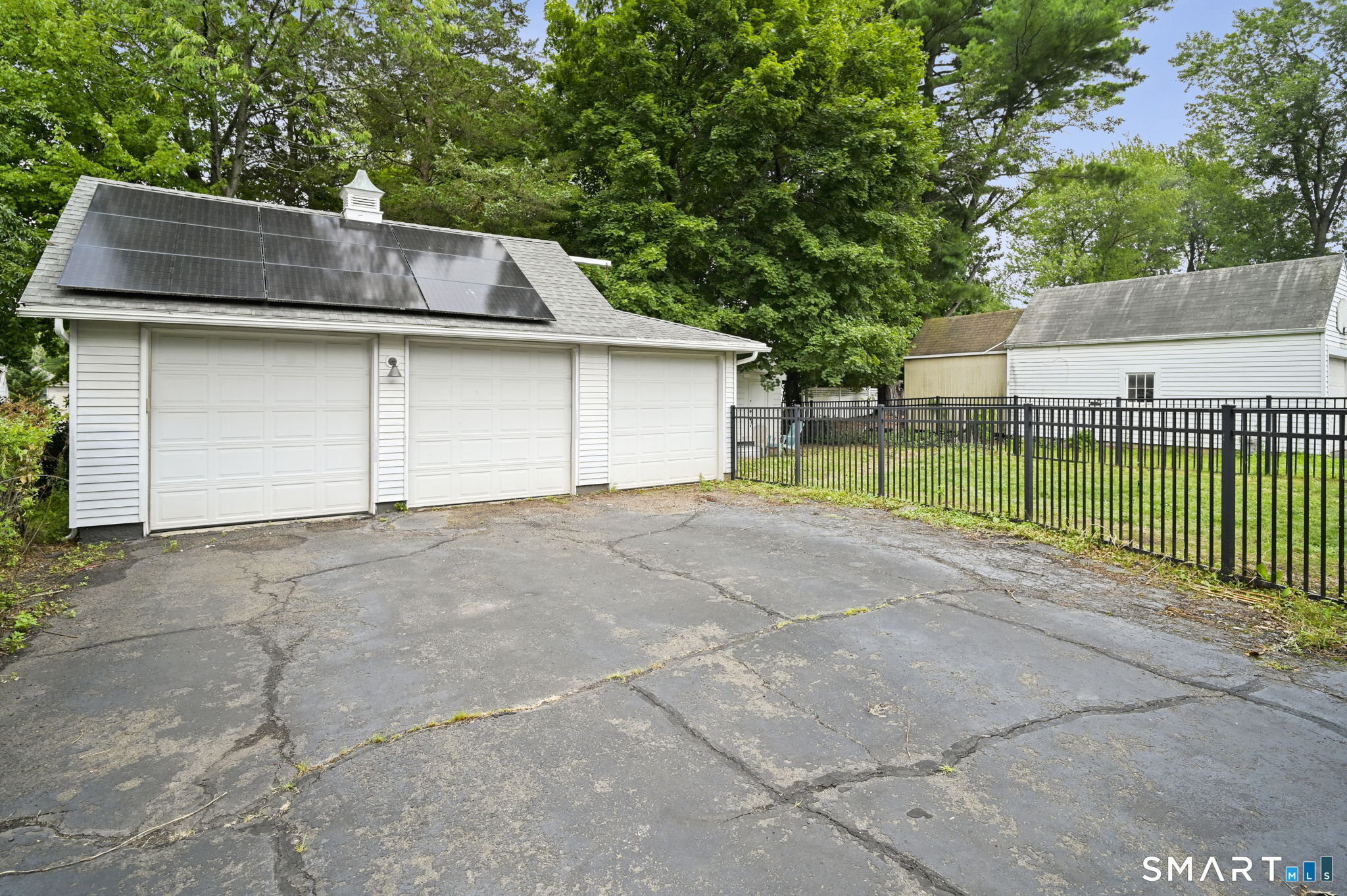 30 Wright Road Wethersfield, CT 06109 - Photo 2 of 35 Gallery Image 2