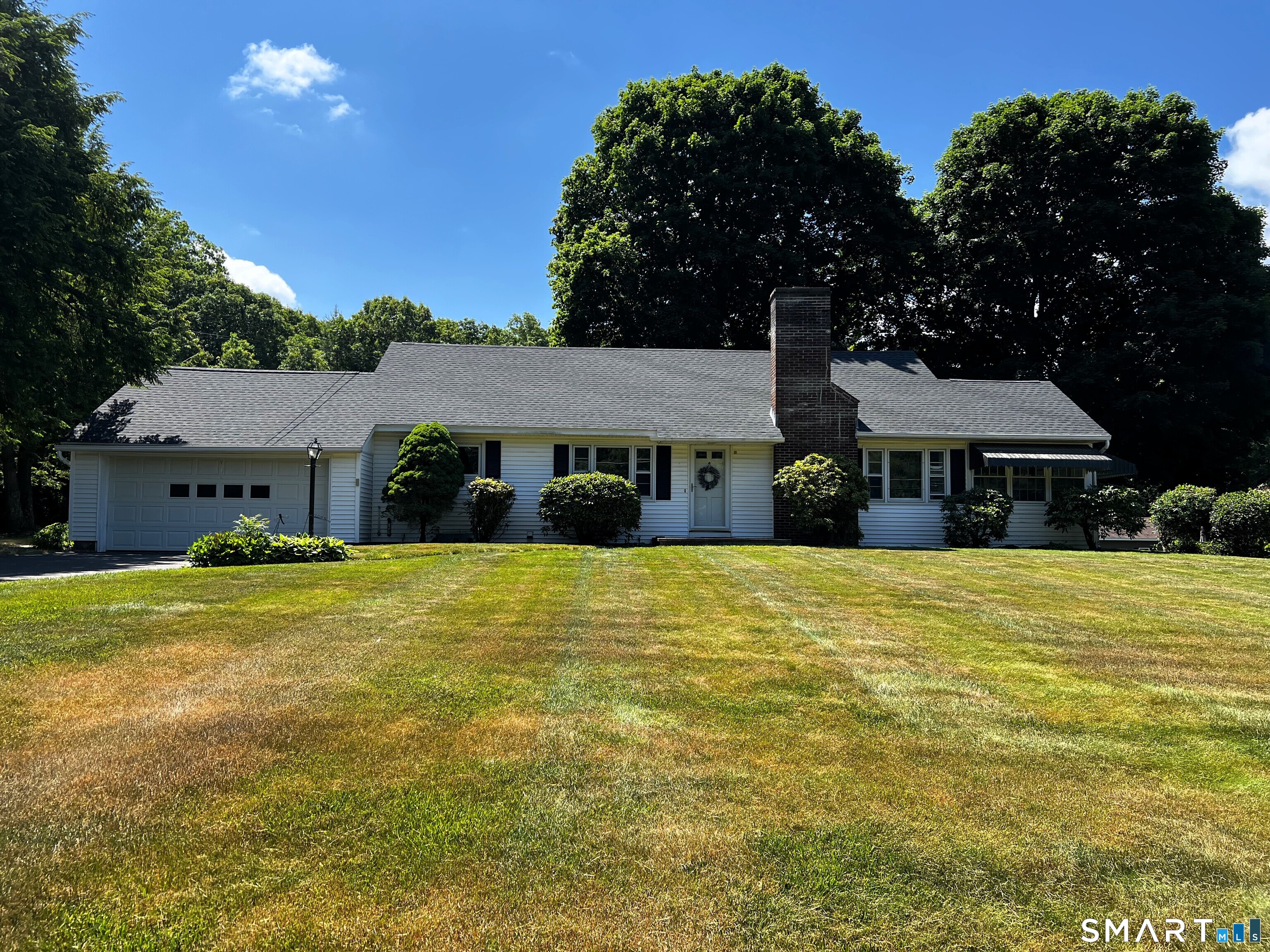 253 Arch Road Avon, CT 06001 - Photo 2 of 5