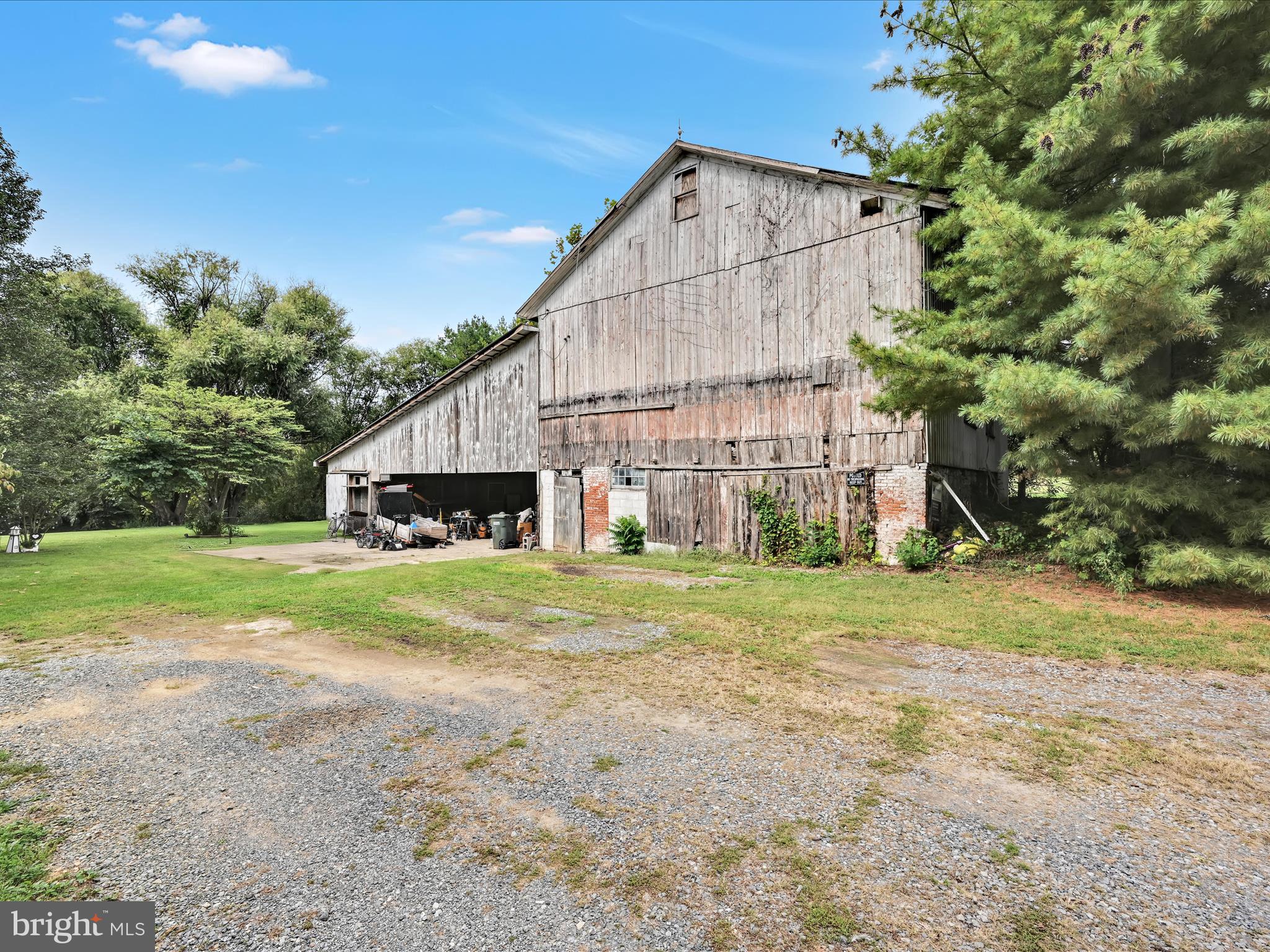 742 Power Road Manheim, PA 17545 - Photo 45 of 56 Separate Unit