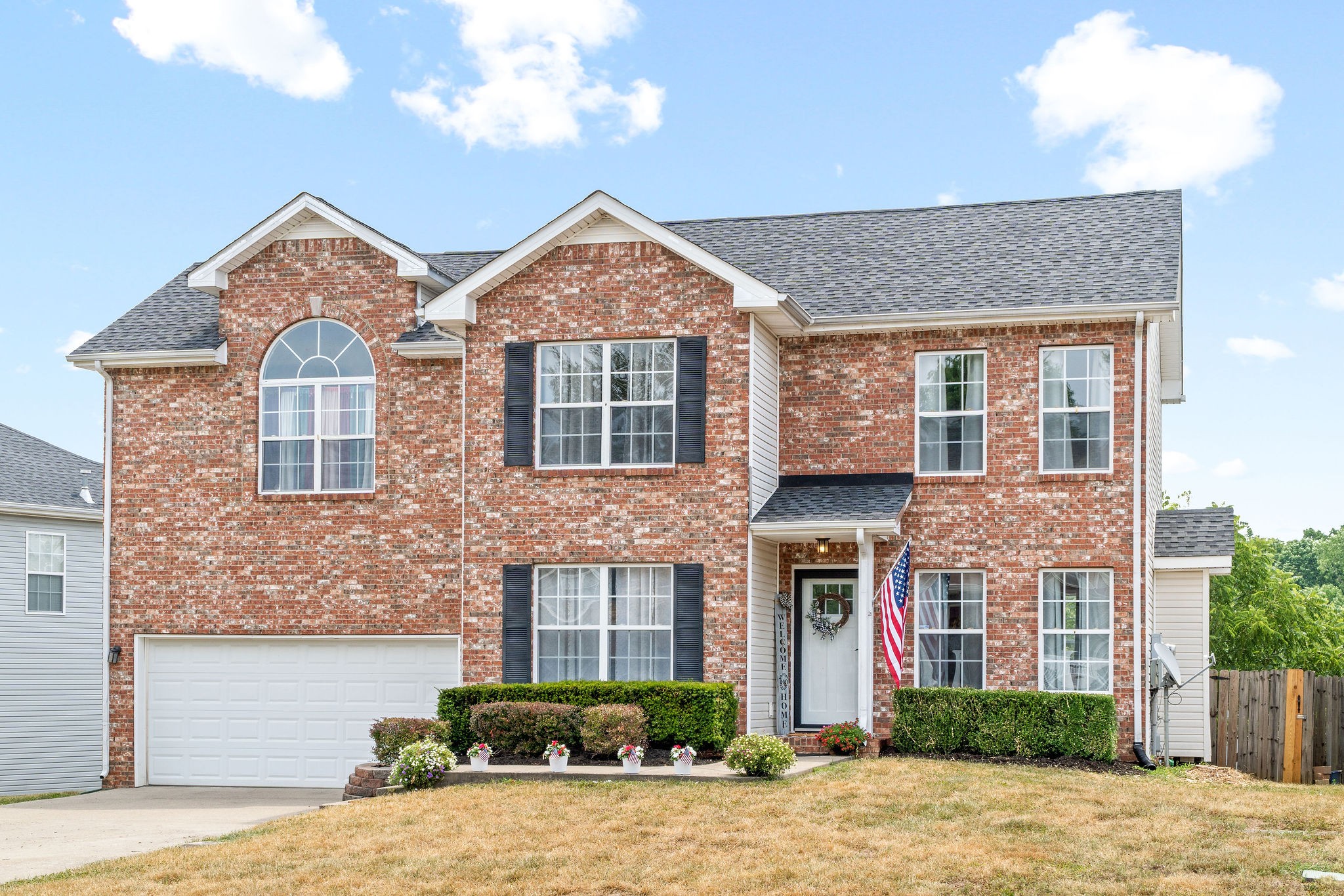 2795 Ridgepole Drive Clarksville, TN 37040 - Photo 3 of 31 Gallery Image 3