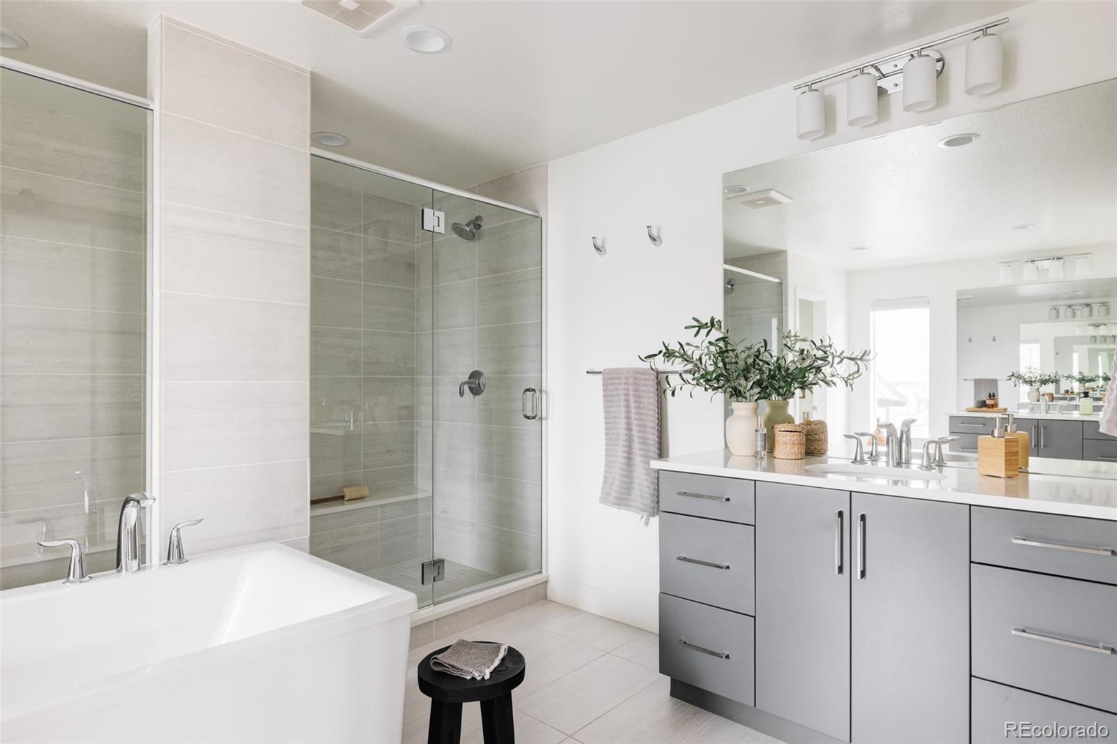 9385 58th Drive Denver, CO 80238 - Photo 19 of 42