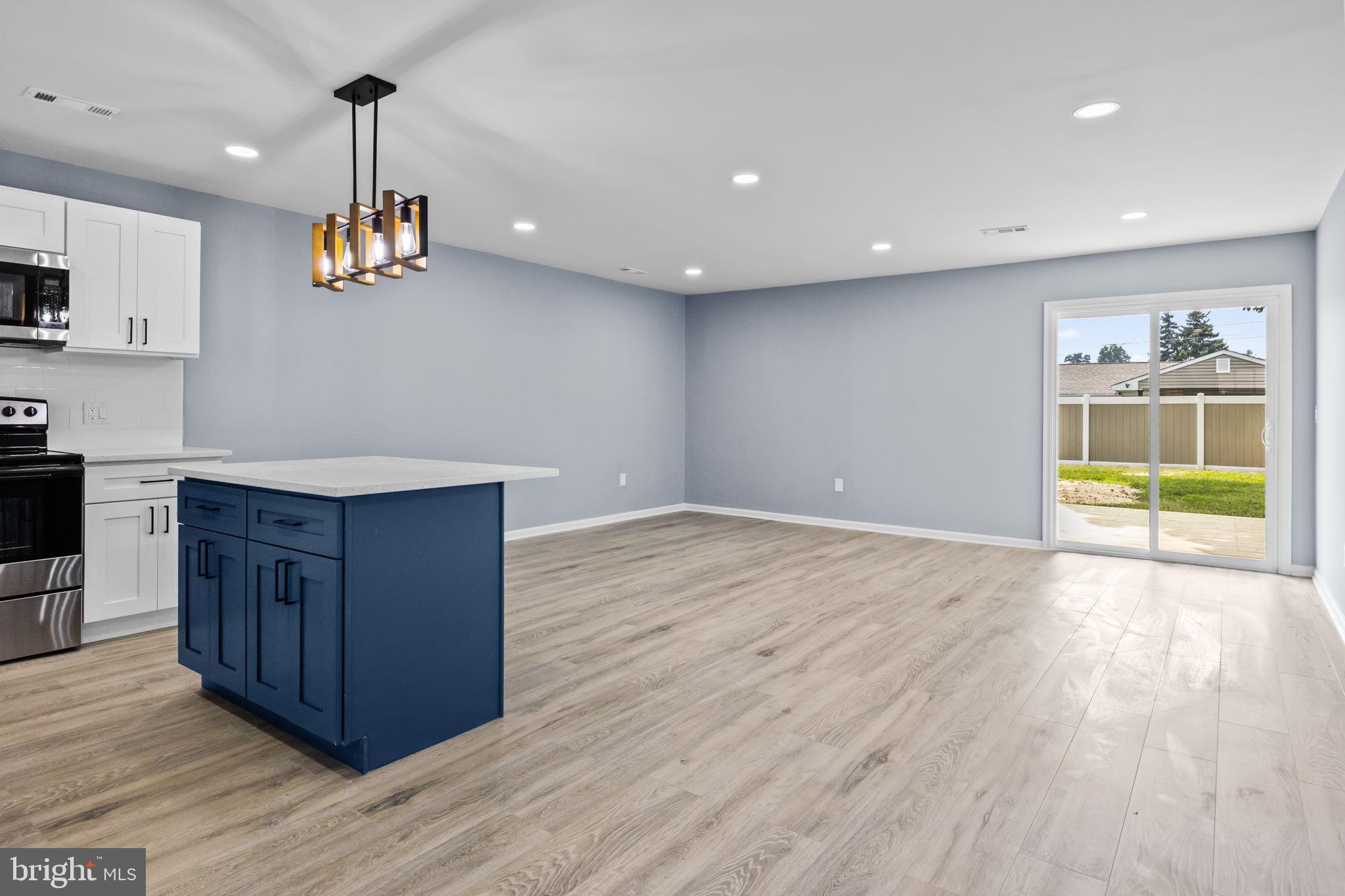 43 Balsam Road Levittown, PA 19057 - Photo 6 of 24 Gallery Image 6