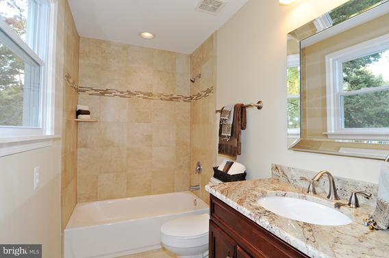 9 Millgate Road Owings Mills, MD 21117 - Photo 11 of 22 Bath (Master)