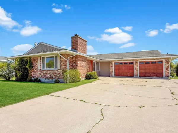 $258,900 | 204 New Delta Avenue, Manistique, MI 49854
