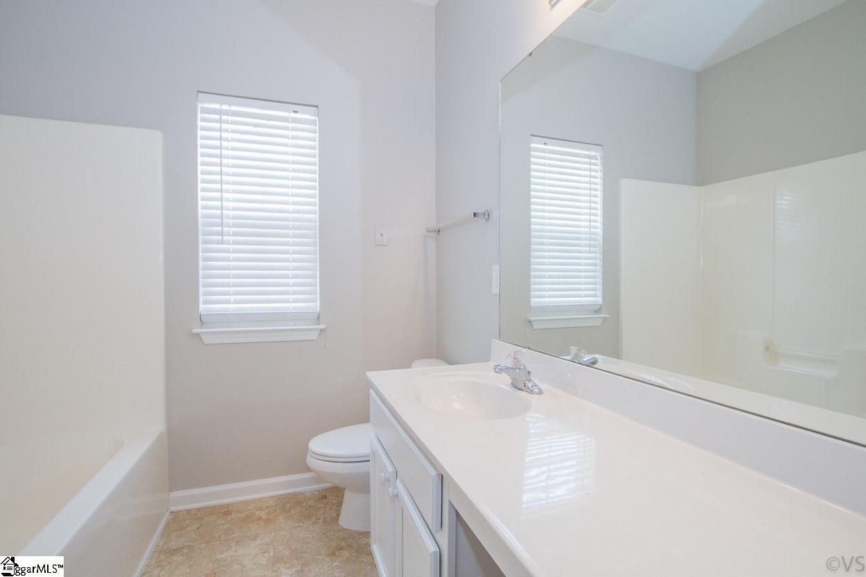 105 Selden Way Fountain Inn, SC 29644 - Photo 16 of 31 Full bathroom upstairs with shower/tub combo.