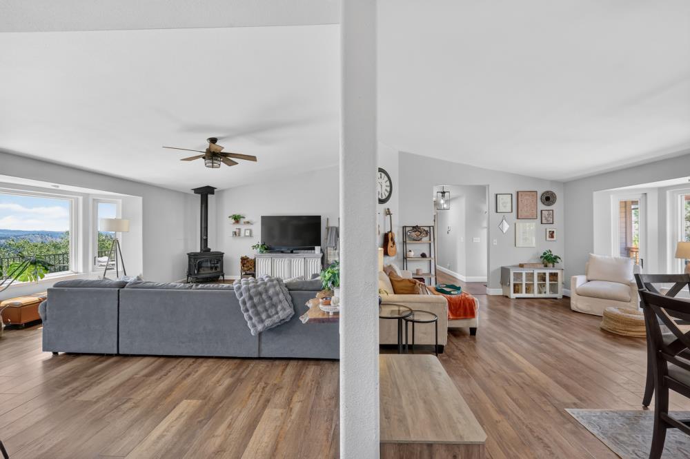 4820 Shooting Star Road Placerville, CA 95667 - Photo 13 of 68
