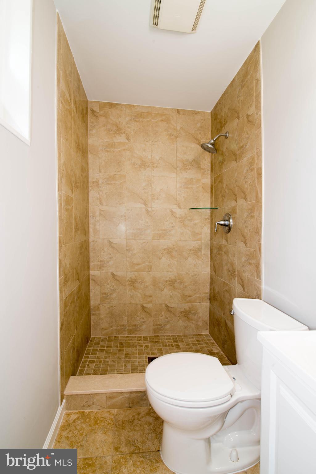 11800 Charles Road Silver Spring, MD 20906 - Photo 22 of 35 Master Bath