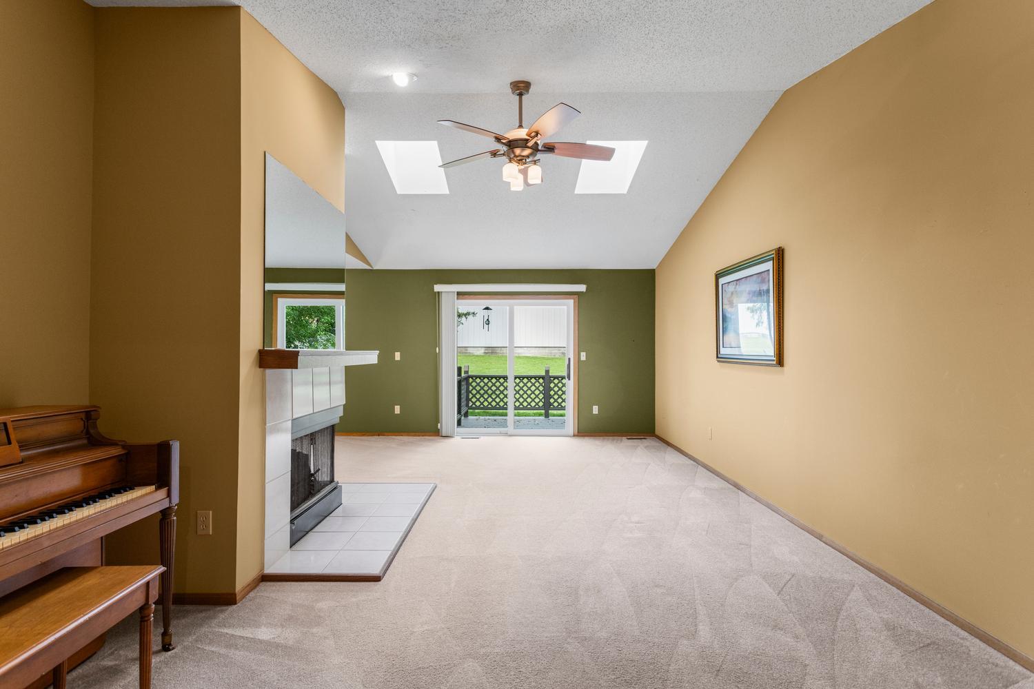 2005 Eagle Ridge Court, Unit D Urbana, IL 61802 - Photo 11 of 34