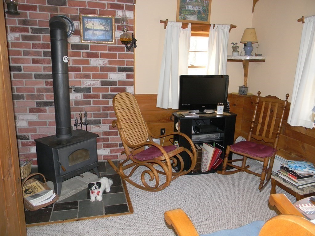 55 Secret Lake Road Phillipston, MA 01331 - Photo 8 of 34
