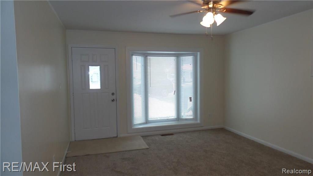 11166 Unity Drive Warren, MI 48089 - Photo 8 of 27