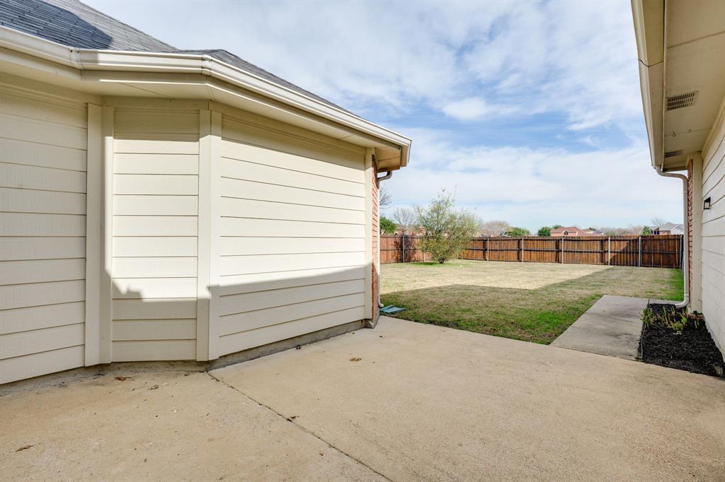 10210 Bent Tree Drive Rowlett, TX 75089 - Photo 20 of 27 a view of backyard and entertaining space