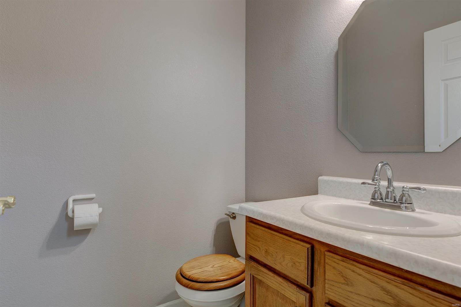 1433 Cypress Road St. Jacob, IL 62281 - Photo 20 of 64