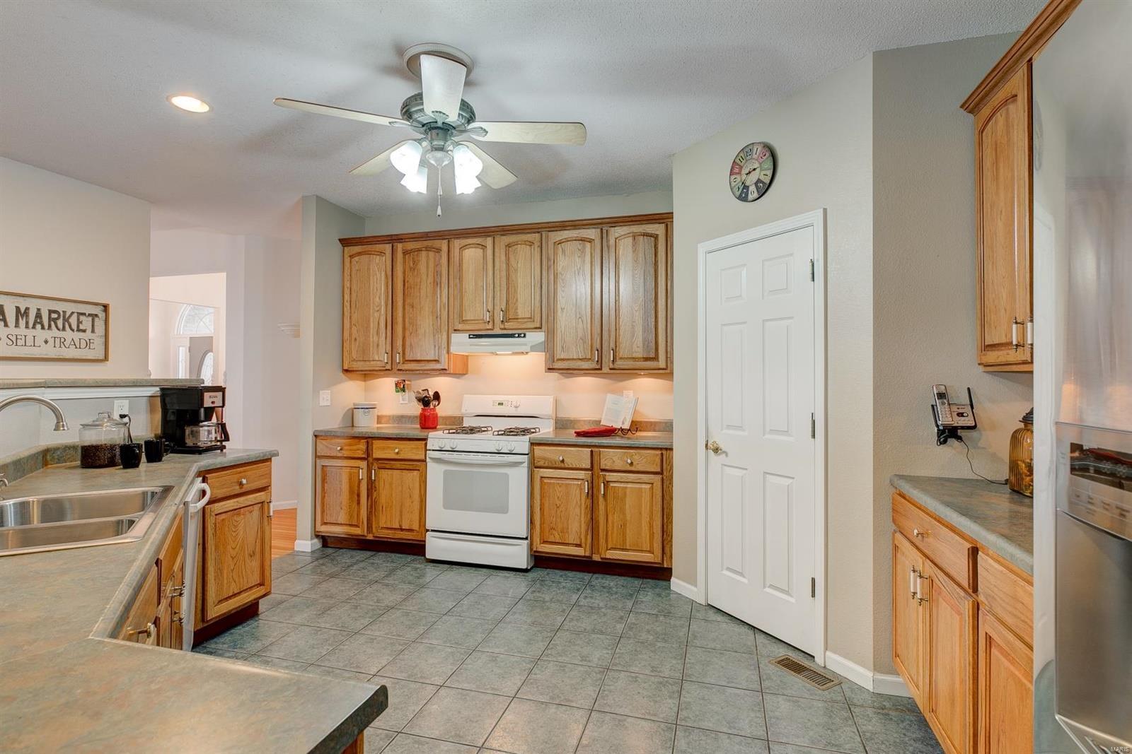1433 Cypress Road St. Jacob, IL 62281 - Photo 22 of 64