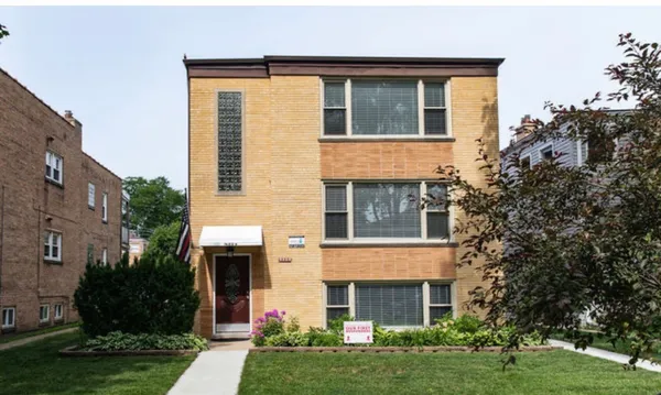 $2,400 | 8224 Knox Avenue, Unit 2, Skokie, IL 60076