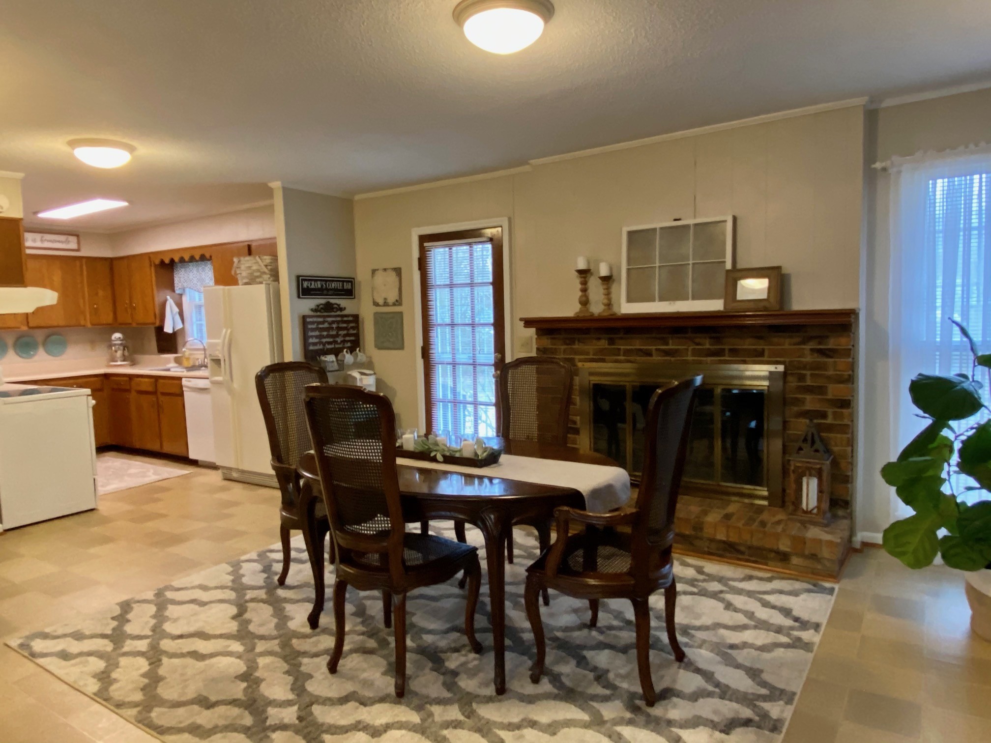 709 Wanda Lane, Tullahoma, TN 37388 Compass