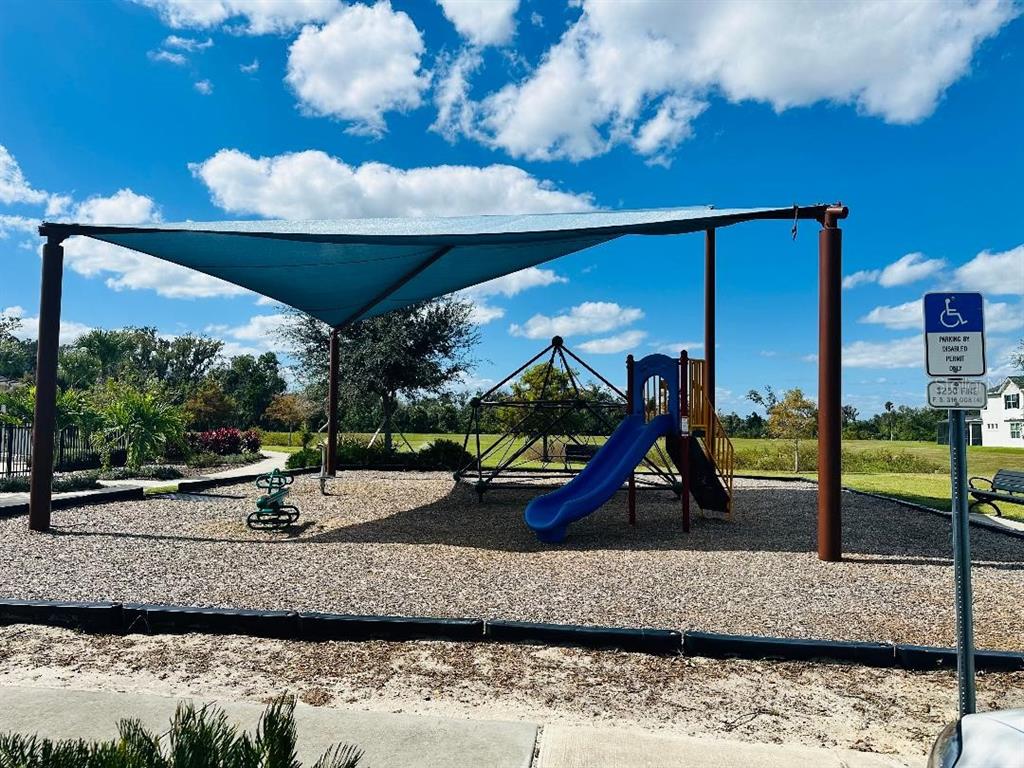 2337 Farnham Drive Ocoee, FL 34761 - Photo 19 of 20 a view of a entertaining space