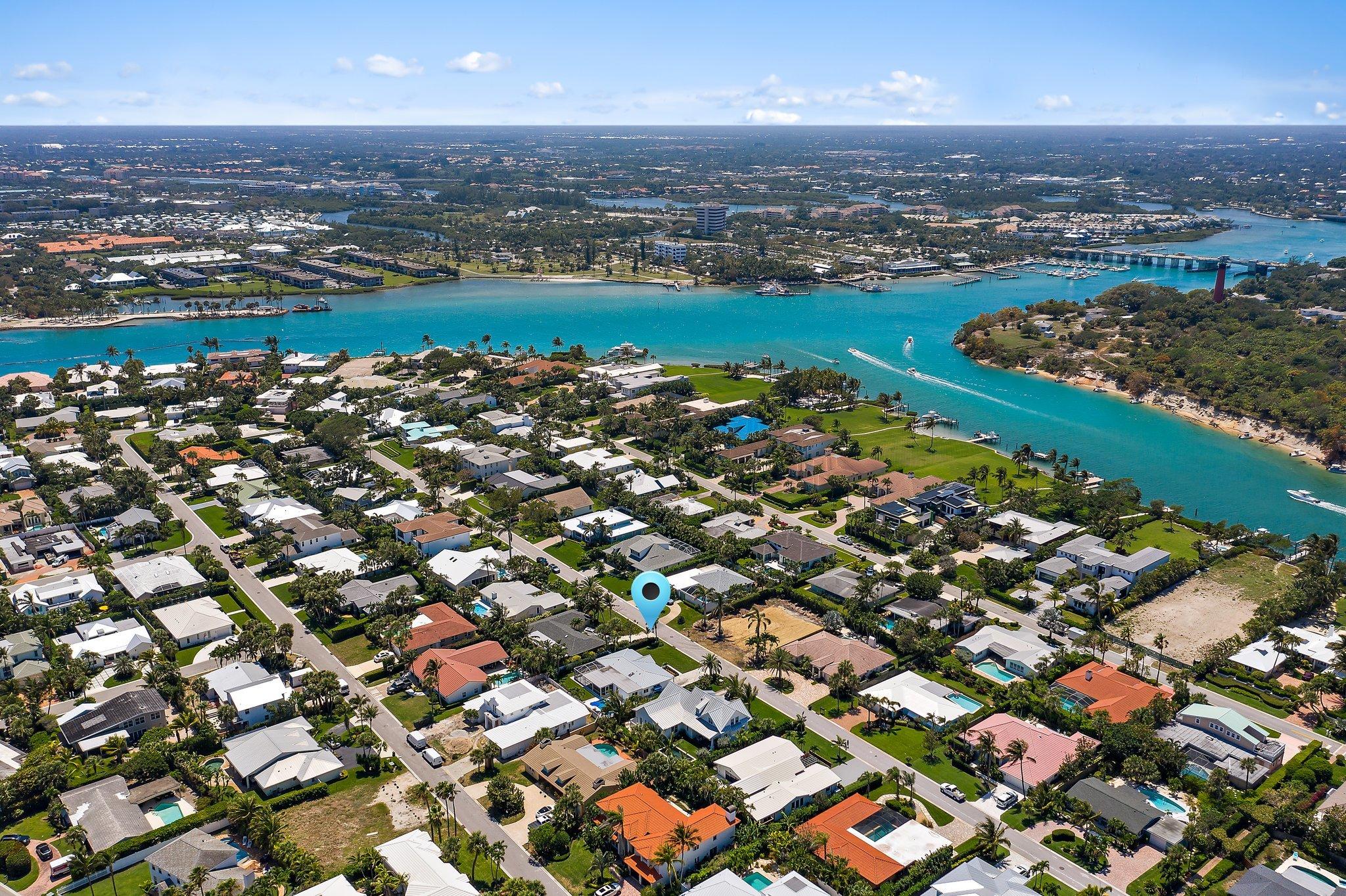 172 Beacon Lane Jupiter, FL 33469 - Photo 9 of 15 Aerial