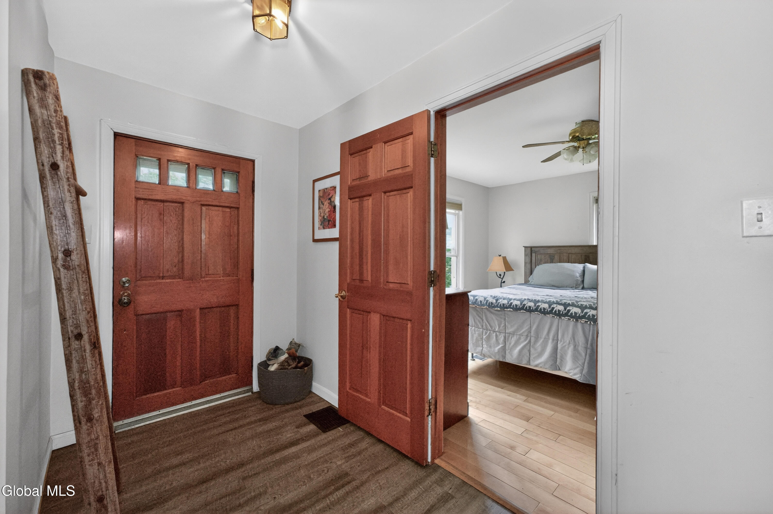 48 Schoolhouse Road Guilderland, NY 12203 - Photo 14 of 44 1 Apt Up 1