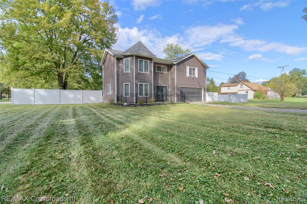 43216 Bemis Road Belleville, MI 48111 - Photo 3 of 38
