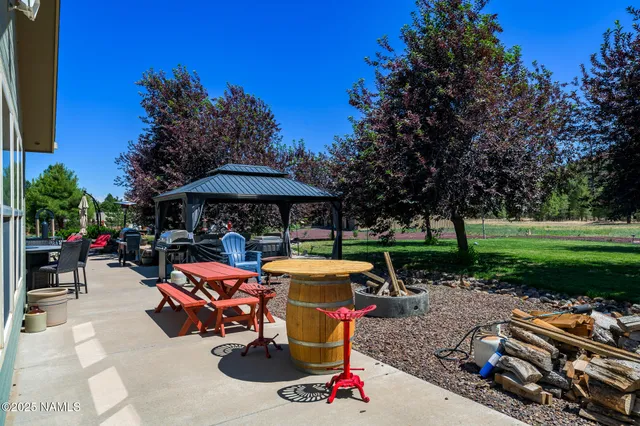 $1,600,000 | 7010 Vista De Oro, Flagstaff, AZ 86004