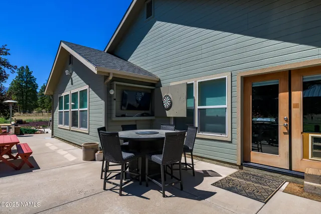 $1,600,000 | 7010 Vista De Oro, Flagstaff, AZ 86004