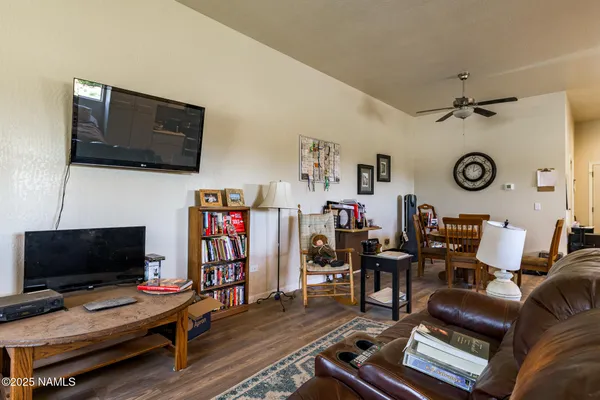 $1,550,000 | 7010 Vista De Oro, Flagstaff, AZ 86004