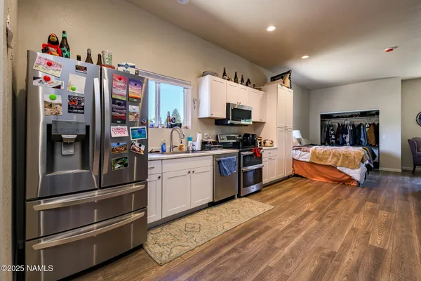 $1,550,000 | 7010 Vista De Oro, Flagstaff, AZ 86004