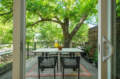 $725,000 | 1801 East 2nd Street, Unit 9, Austin, TX 78702