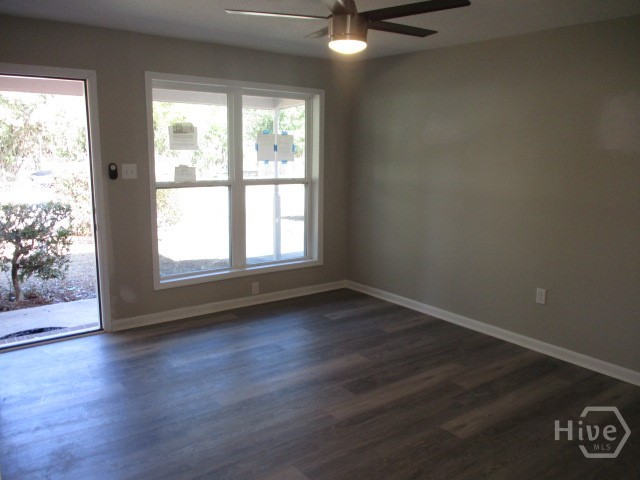 627 Tatem Street Savannah, GA 31405 - Photo 2 of 14