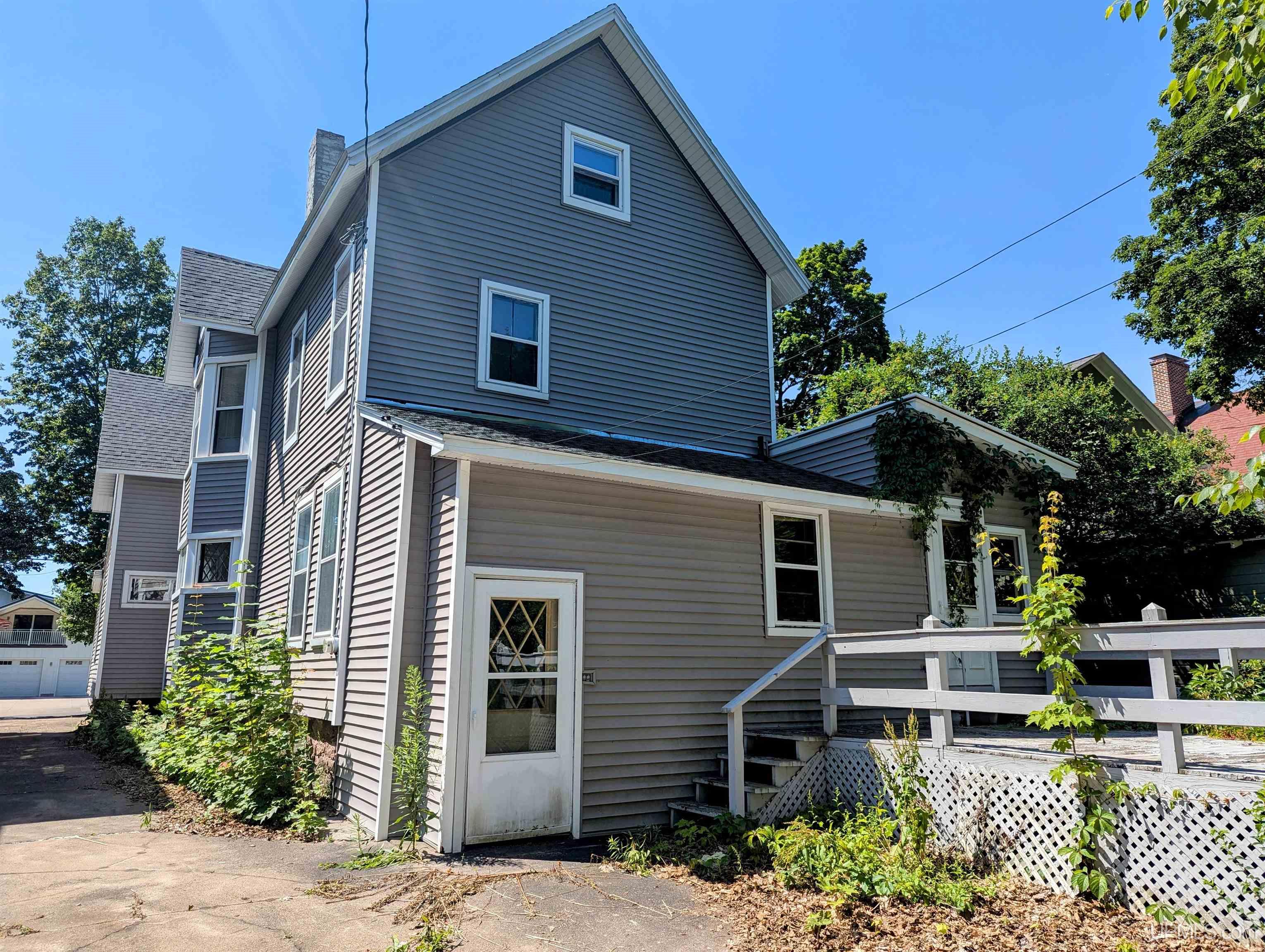 343 East Ridge Street Marquette, MI 49855 - Photo 7 of 69