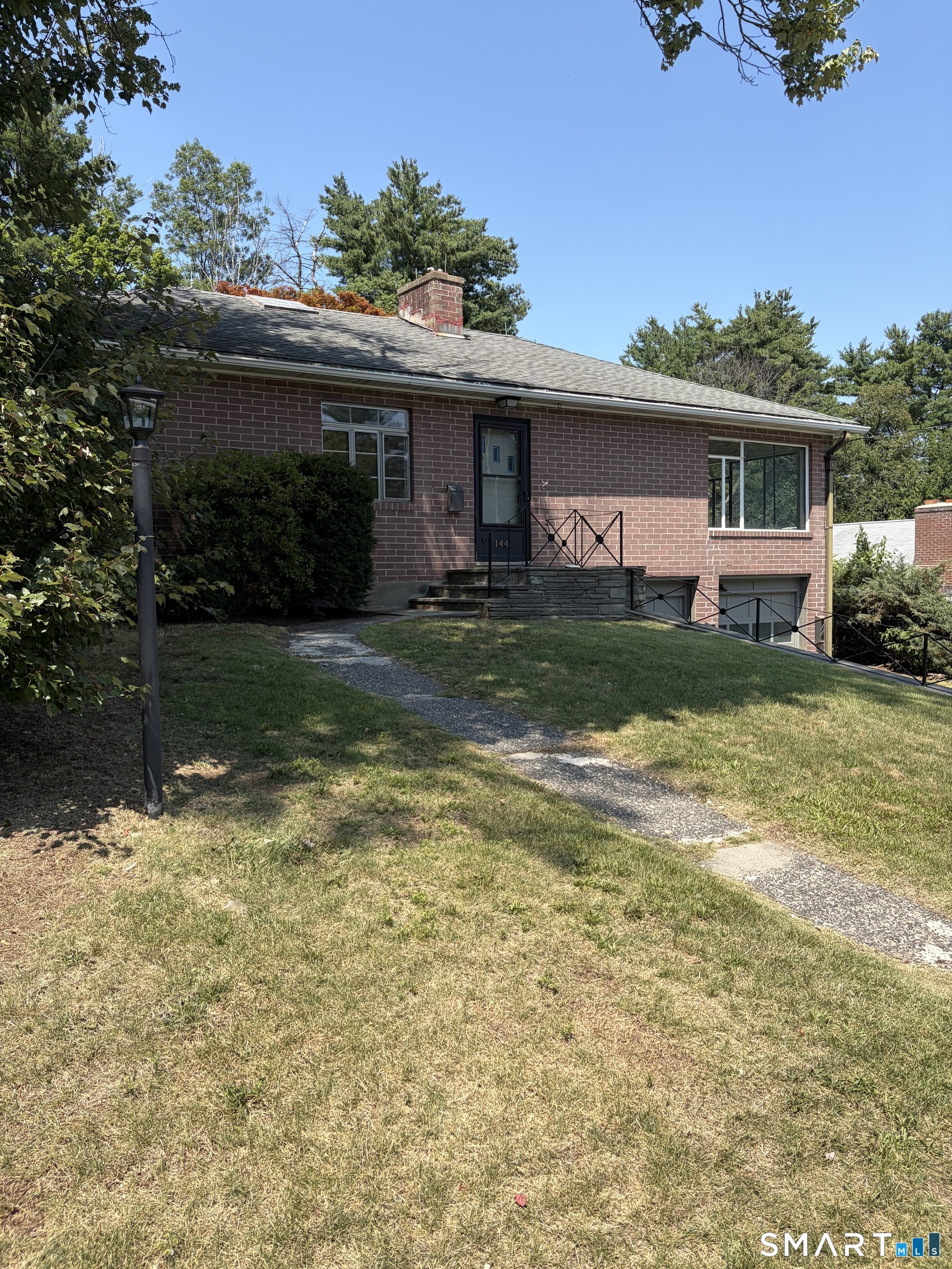 144 Haynes Road West Hartford, CT 06117 - Photo 1 of 23 Gallery Image 1