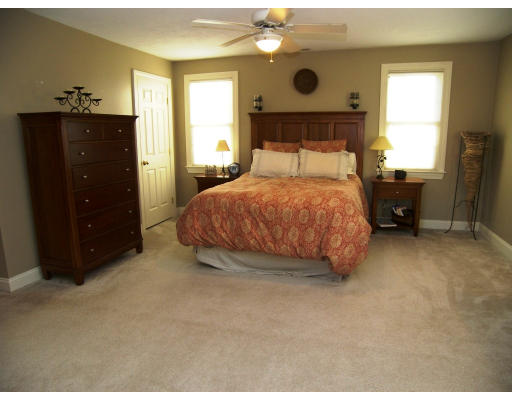 4 Point Way Stow, MA 01775 - Photo 6 of 9