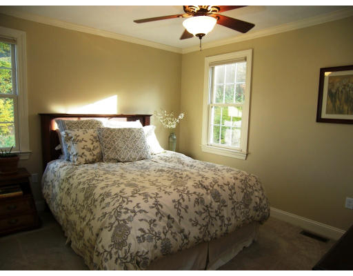 4 Point Way Stow, MA 01775 - Photo 8 of 9