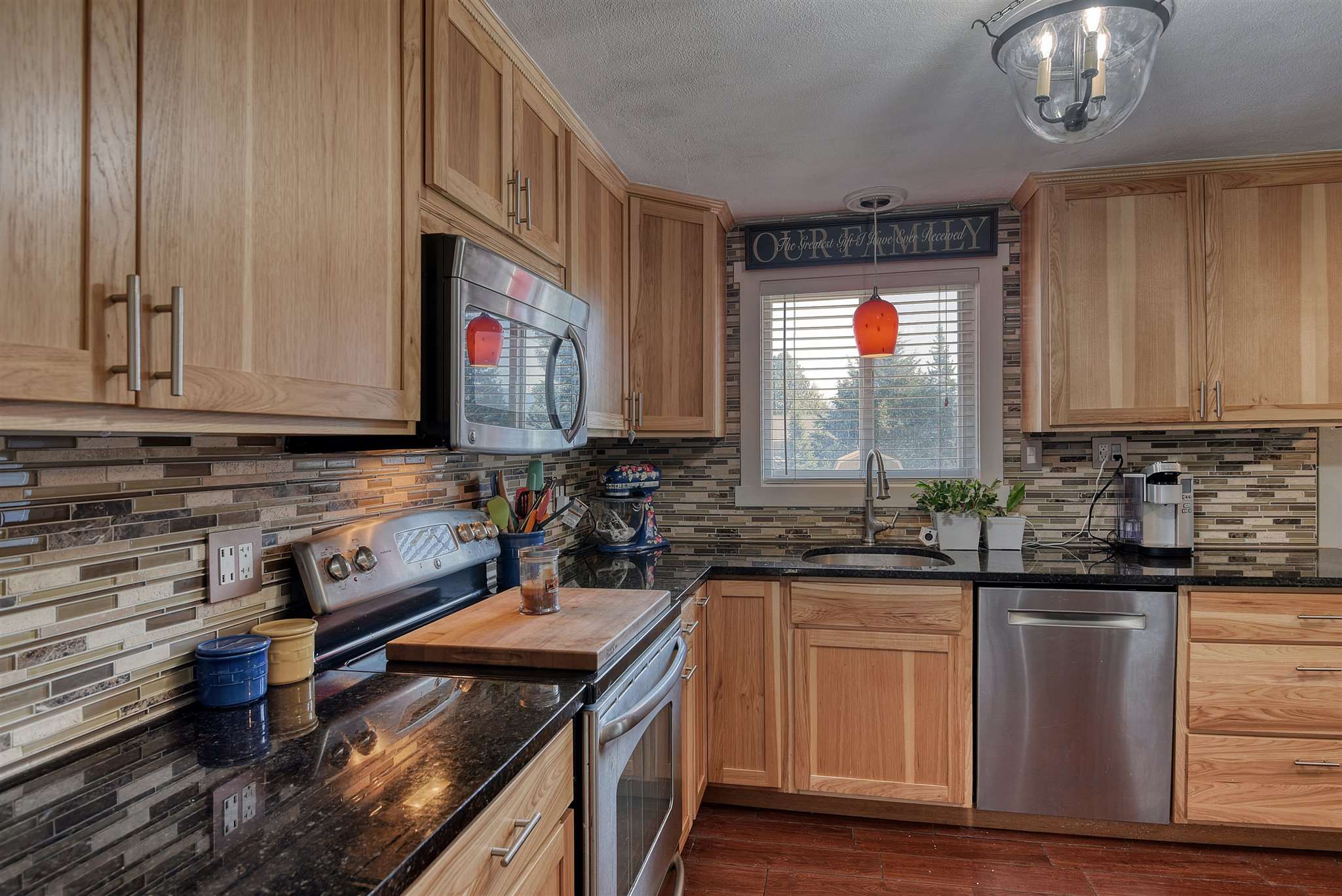 2013 South Calvin Road Veradale, WA 99037 - Photo 10 of 38