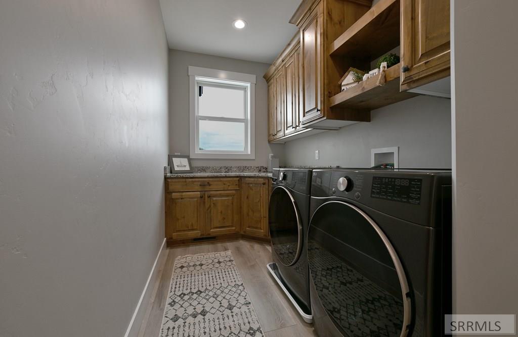 3523 East 126 Street Rigby, ID 83442 - Photo 18 of 55 Laundry/Mud Room