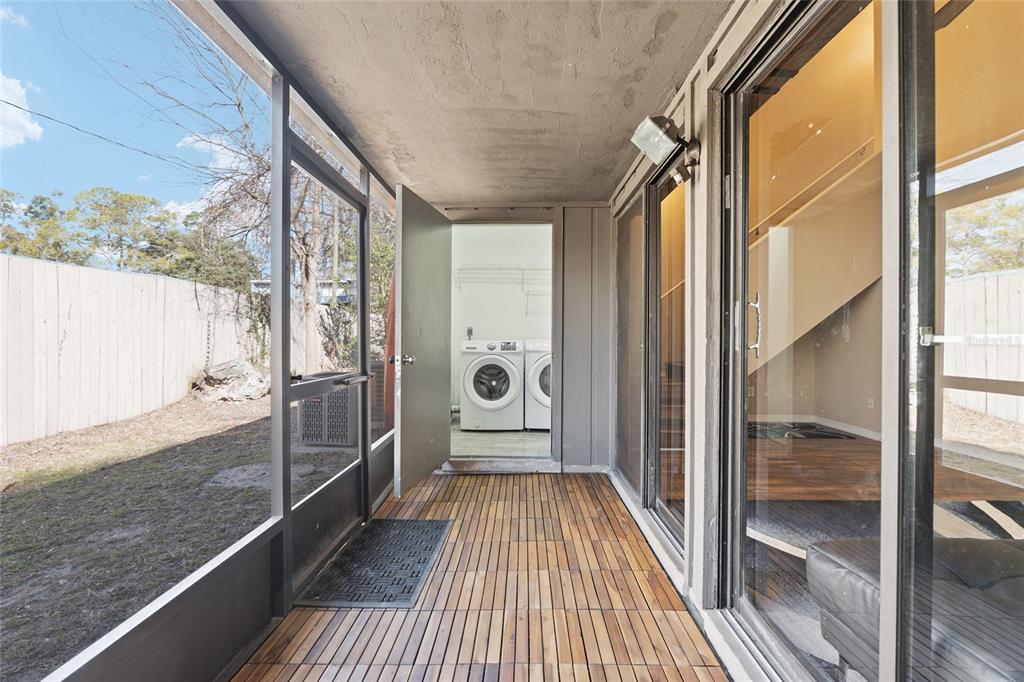 7200 Southwest 8th Avenue, Unit E29 Gainesville, FL 32607 - Photo 39 of 47 a view of a balcony from door