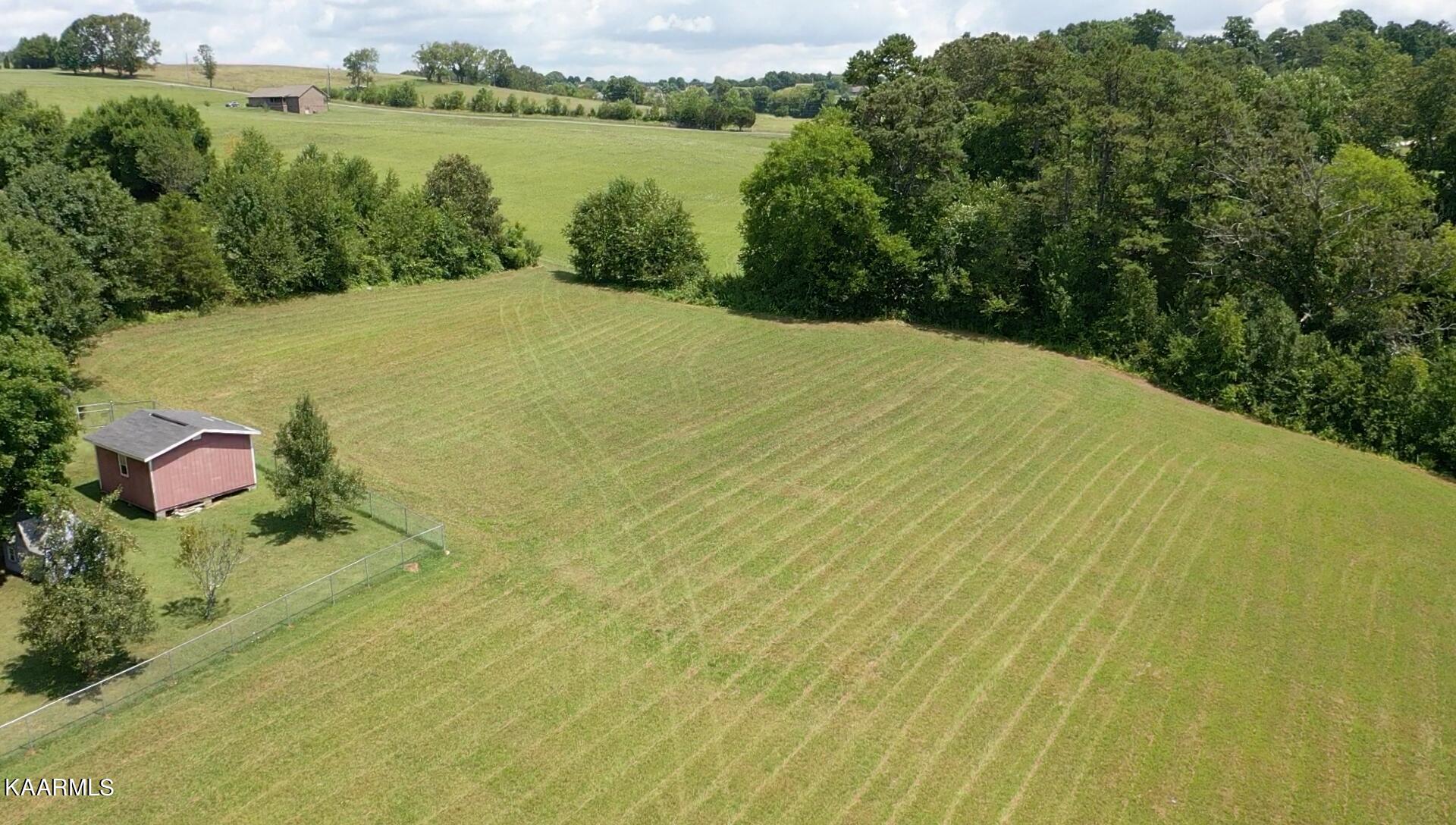 Oakview Lane Sevierville, TN 37876 - Photo 1 of 5 screen_5d86b3e7c521837d_1658259742353