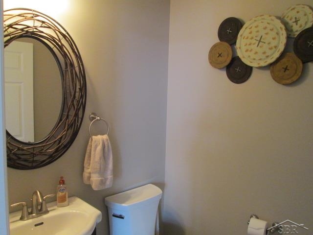 5450 North Graham Road Freeland, MI 48623 - Photo 13 of 35 Half Bath