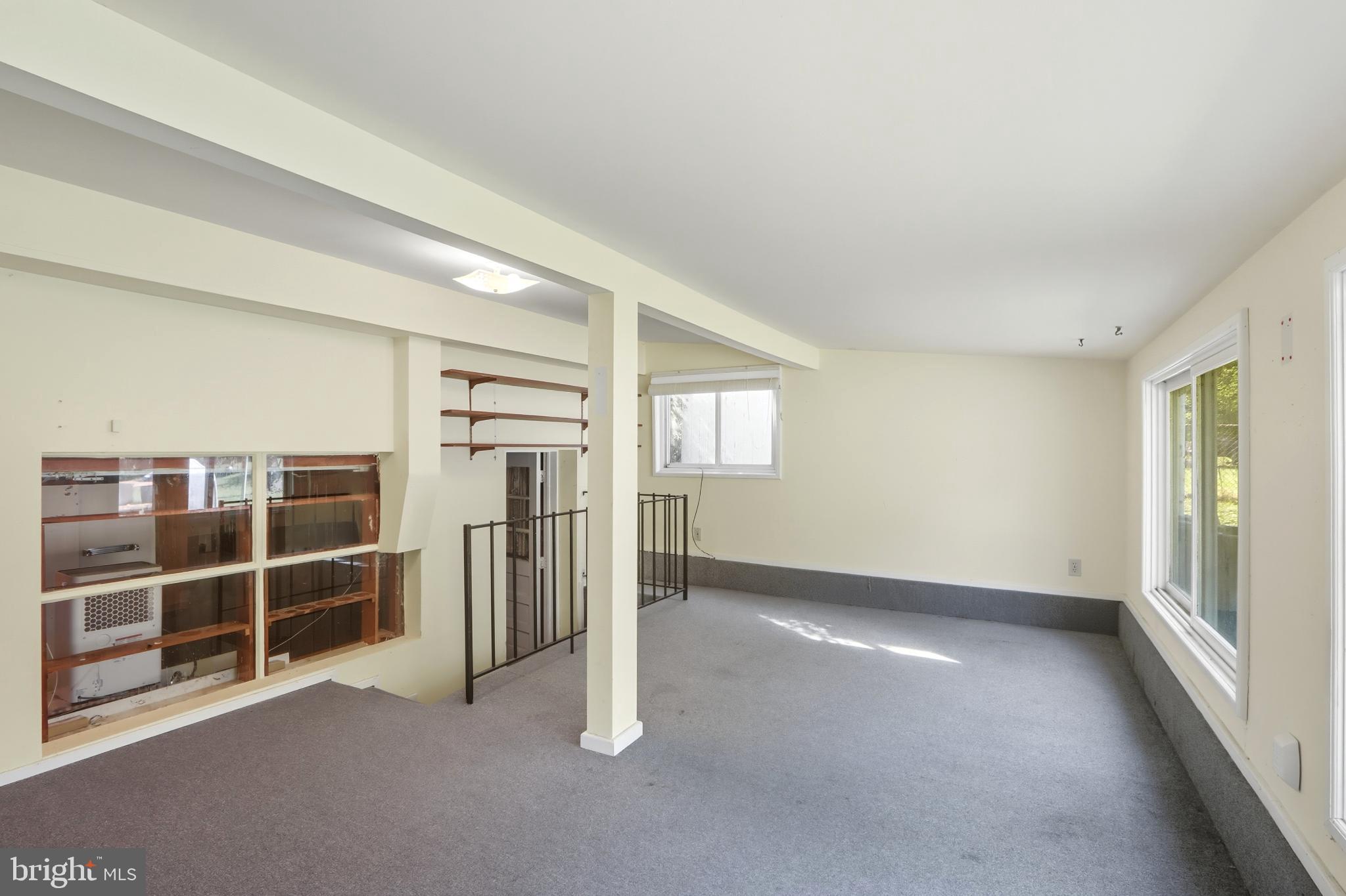 60 South Ritters Lane Owings Mills, MD 21117 - Photo 25 of 31 Spacious, Airy, Sunroom full of natural light.