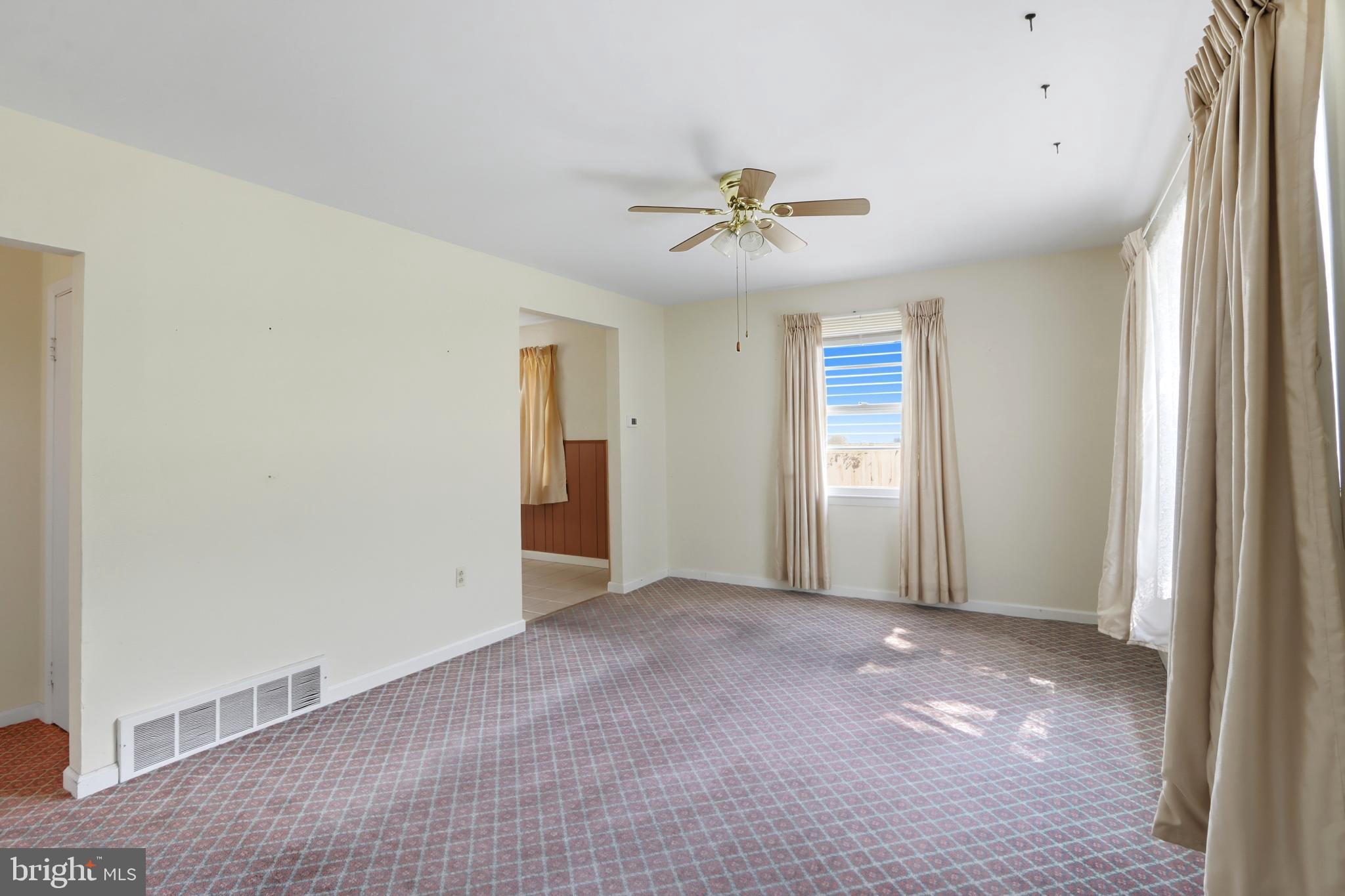 60 South Ritters Lane Owings Mills, MD 21117 - Photo 4 of 31 Spacious living area with inviting charm.