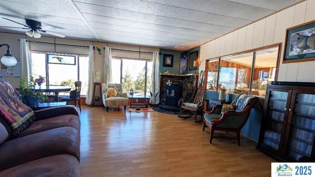 450-075 Lyzenga Road Milford, CA 96121 - Photo 6 of 21 Gallery Image 6