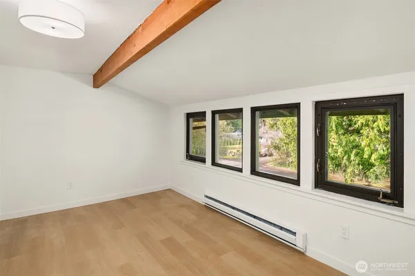 $899,950 | 11726 10th Avenue South, Seattle, WA 98168