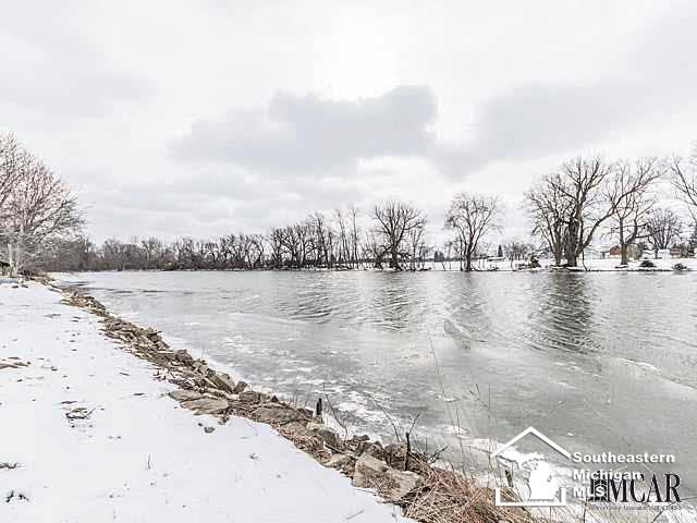 8871 North Custer Road Monroe, MI 48162 - Photo 7 of 45